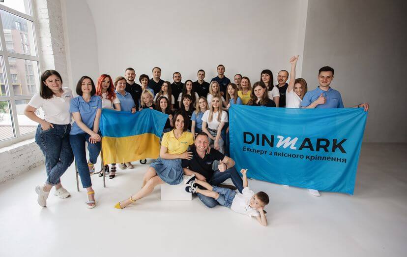 DINMARK volunteers